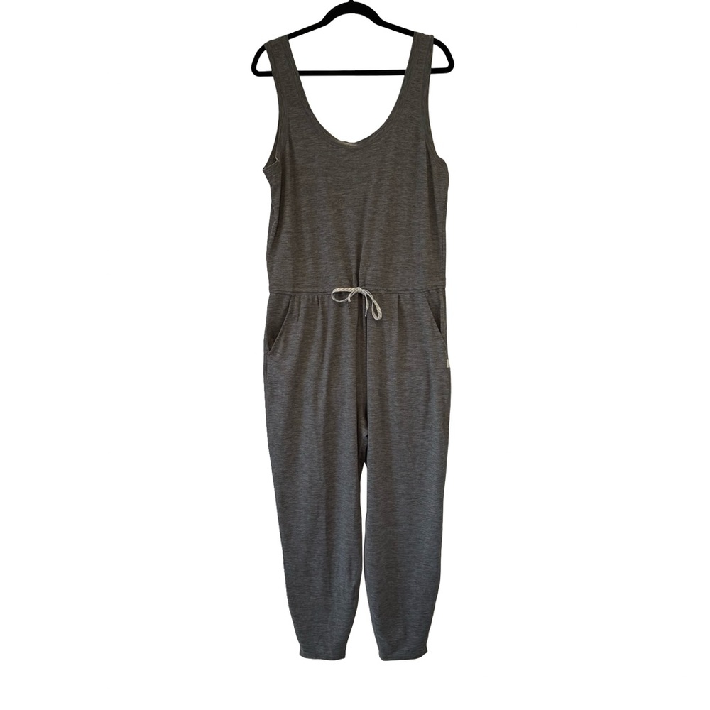 VUORI Lux At Ease Heathered Gray  Sleeveless Jumpsuit  Sz Lg - Picture 3 of 11